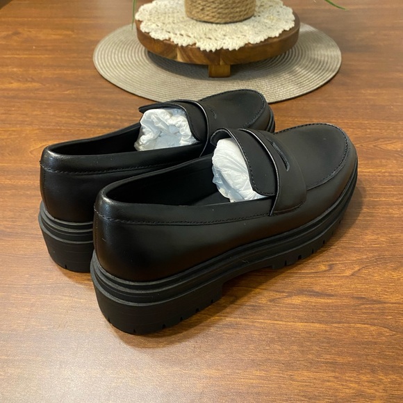 Quince Women's Black Loafers woman’s size 6 - Picture 2 of 7